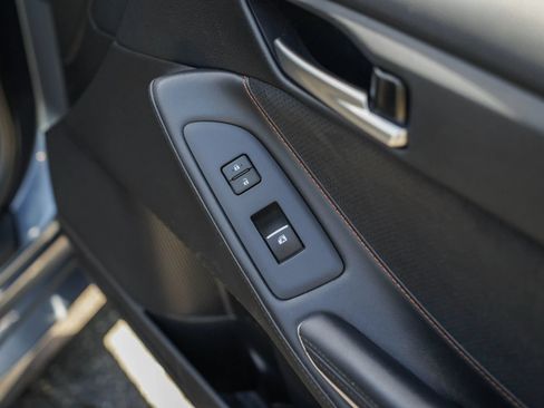 Used 2019 Toyota Avalon XSE FWD image 25
