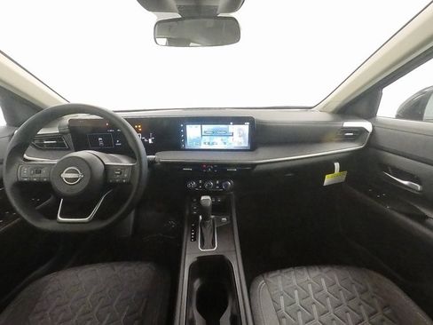 New 2026 Nissan Kicks SV w/ Cold Weather Package image 17