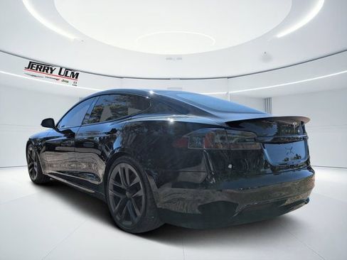 Used 2021 Tesla Model S Plaid image 5