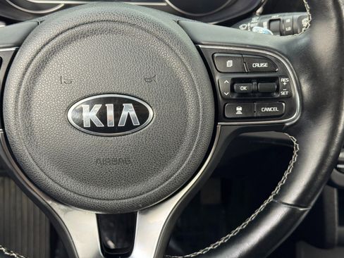 Used 2020 Kia Niro EX w/ Cold Weather Package image 20