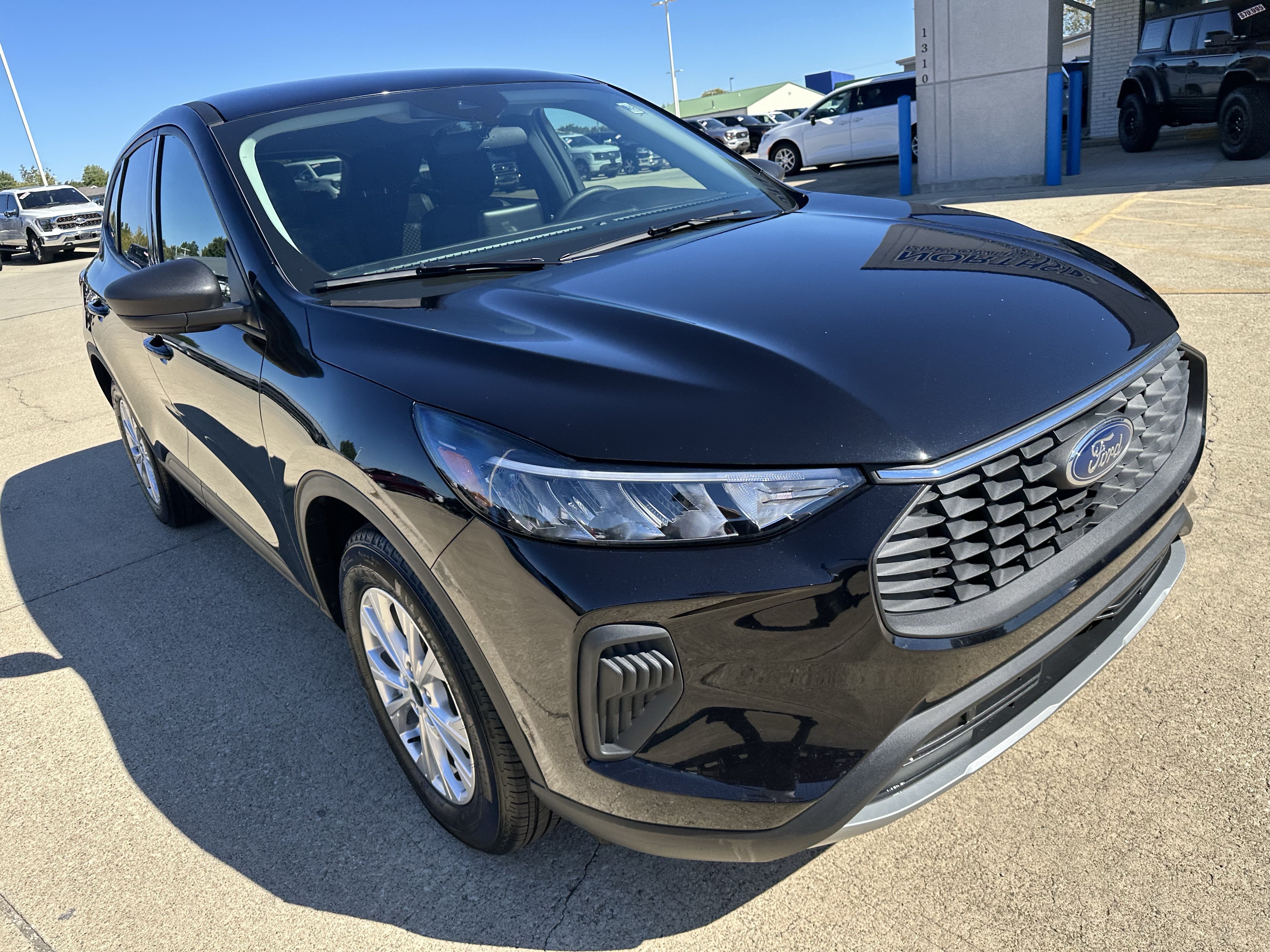 Used 2026 Ford Escape Active FWD image 4