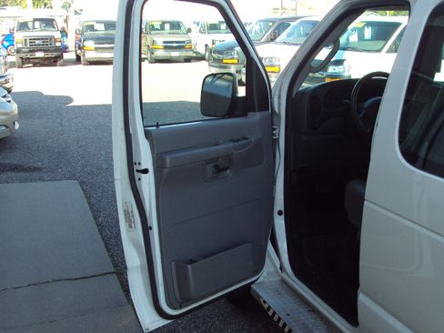 Used 2007 Ford E-150 and Econoline 150 image 22
