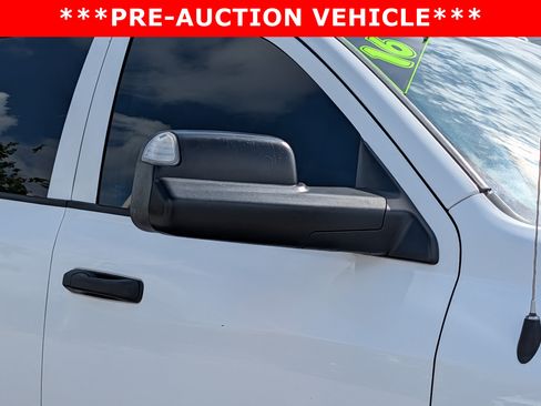 Used 2016 RAM 3500 Tradesman w/ Chrome Appearance Group RWD image 10