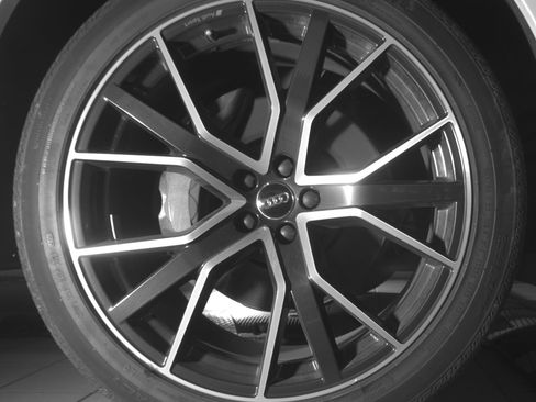 Used 2019 Audi Q8 Premium Plus w/ Premium Plus AWD/4WD image 11