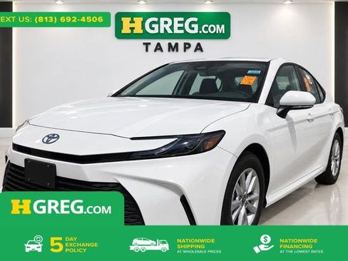 Used 2026 Toyota Camry LE w/ Convenience Package FWD image 1