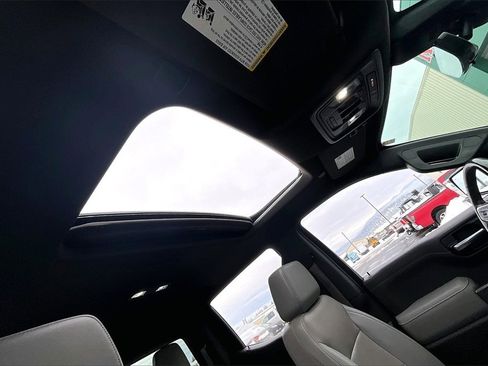 Used 2022 Chevrolet Silverado 1500 LTZ w/ LTZ Premium Package image 23