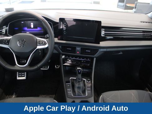 Used 2025 Volkswagen Jetta Sport FWD image 8