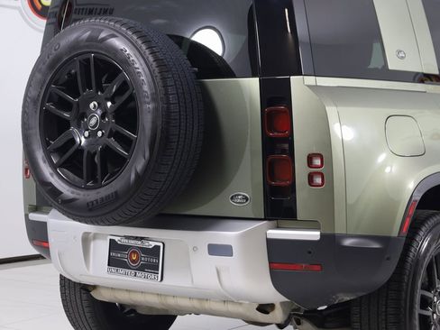 Used 2023 Land Rover Defender 110 S image 56