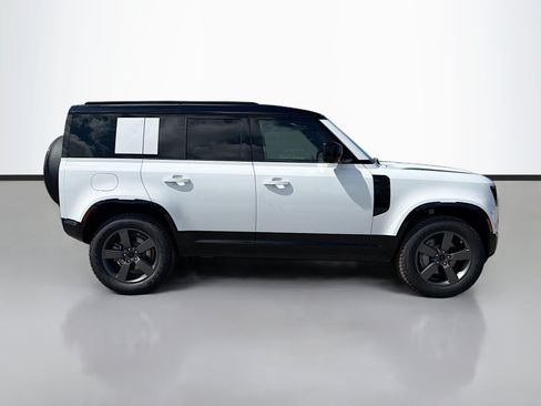 New 2026 Land Rover Defender 110 X-Dynamic SE AWD/4WD image 6