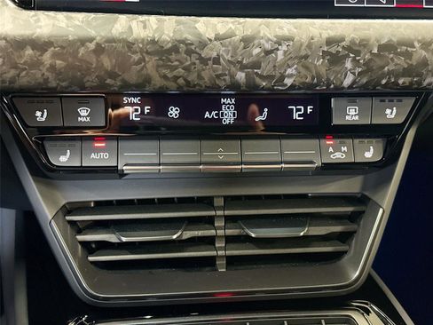 New 2026 Audi RS e-tron GT performance image 16