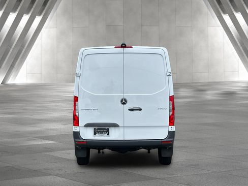 Used 2026 Mercedes-Benz Sprinter 2500 image 5