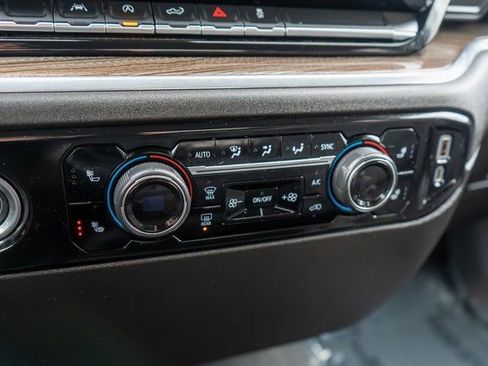 Used 2022 Chevrolet Silverado 1500 LT image 29