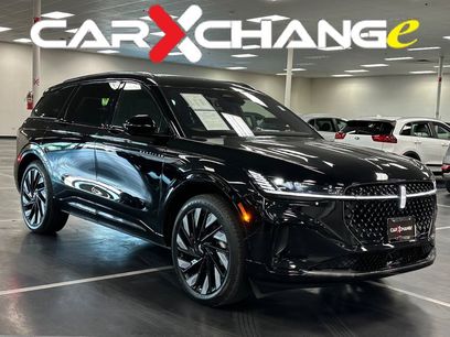 Used 2025 Lincoln Nautilus Reserve w/ Jet Appearance Package