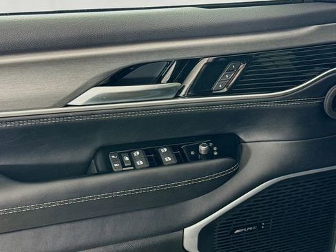New 2026 Jeep Grand Wagoneer 4WD image 17
