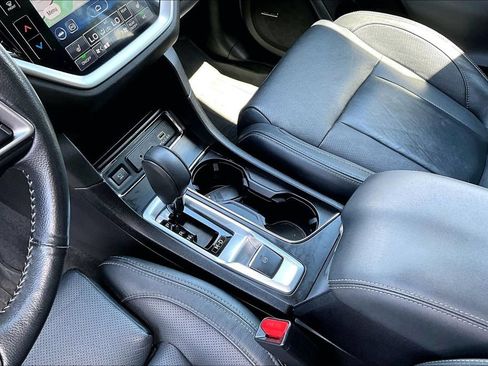 Used 2023 Subaru Ascent Limited w/ Technology Package AWD/4WD image 18
