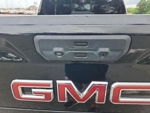 Certified 2022 GMC Sierra 1500 SLT AWD/4WD image 13