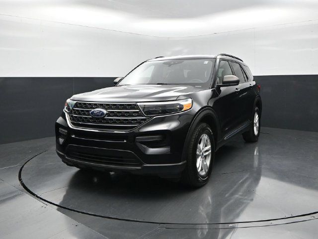 Used 2020 Ford Explorer XLT w/ Comfort Package AWD/4WD image 4