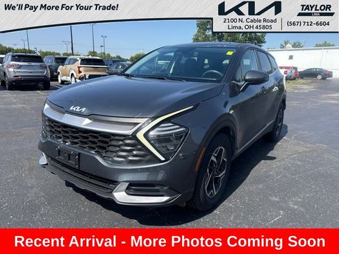 Used 2024 Kia Sportage LX FWD image 1