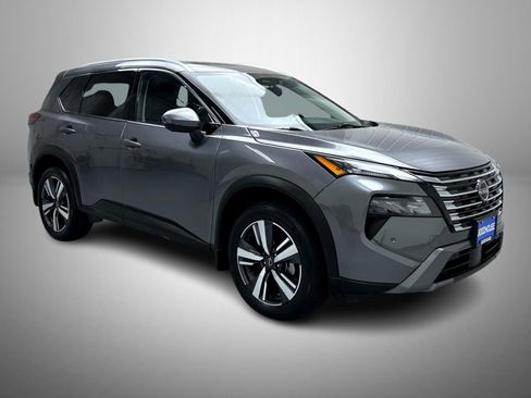 Used 2024 Nissan Rogue SL w/ SL Premium Package image 3