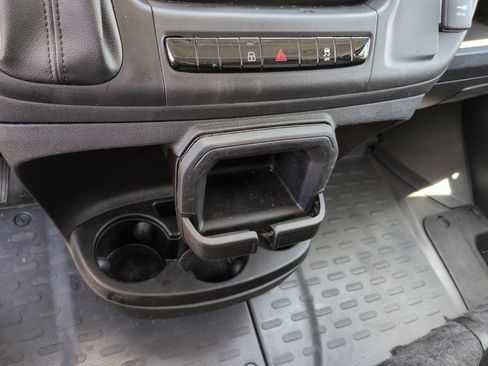 Used 2025 RAM ProMaster 2500 w/ Convenience Group FWD image 19
