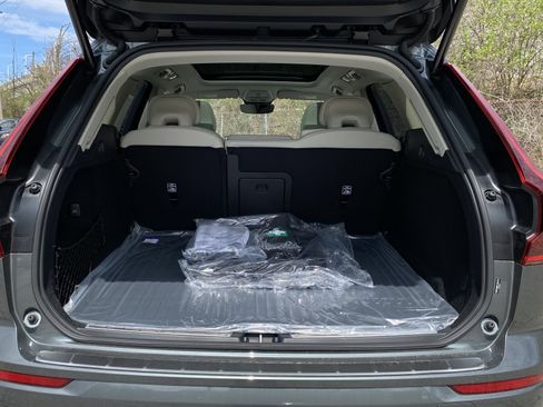 New 2026 Volvo XC60 B5 Ultra w/ Protection Package Premier AWD/4WD image 27