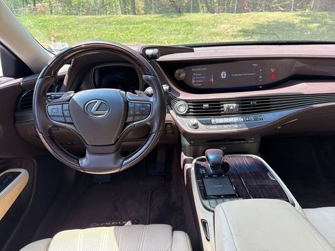 Used 2018 Lexus LS 500 AWD w/ Interior Upgrade Package image 24