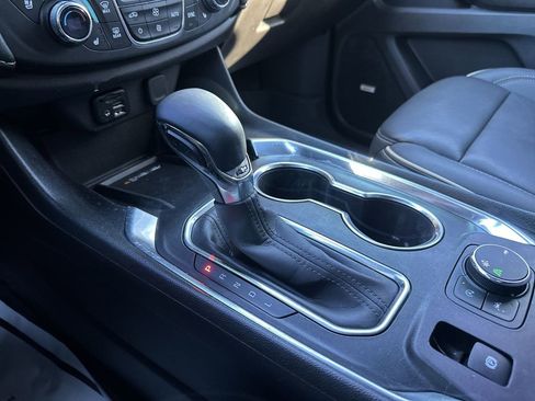 Used 2023 Chevrolet Traverse Premier w/ Redline Edition image 19