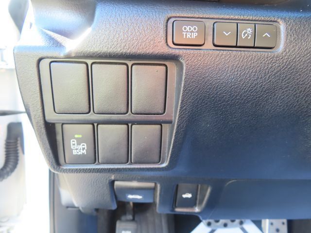 Used 2015 Lexus IS 350 w/ F-Sport Package RWD image 33