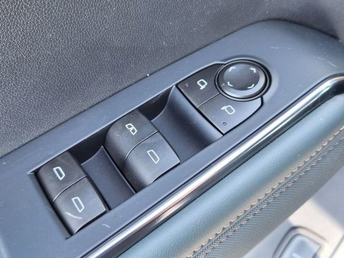 New 2026 GMC Acadia AT4 w/ Luxury Package AWD/4WD image 15