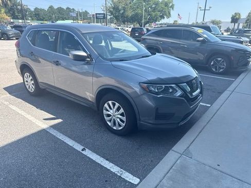 Used 2019 Nissan Rogue S AWD/4WD image 1