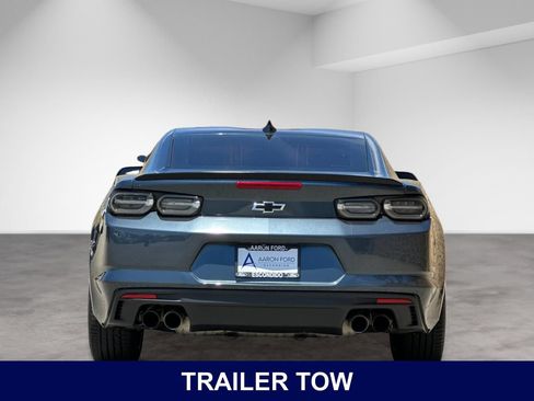 Used 2023 Chevrolet Camaro LT RWD image 5