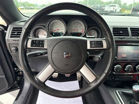 Used 2009 Dodge Challenger R/T RWD image 15