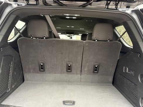 Used 2025 GMC Yukon Denali image 21