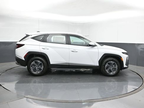 New 2026 Hyundai Tucson Blue SE AWD/4WD image 6