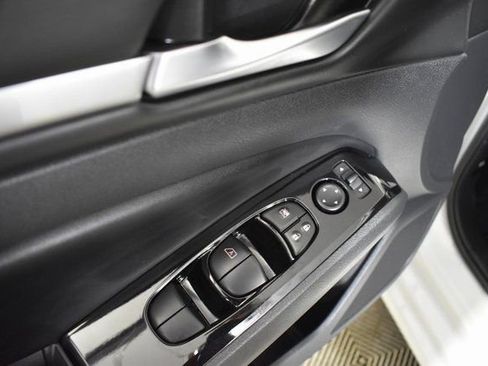 Certified 2024 Nissan Altima 2.5 SR w/ SR Premium Package image 8