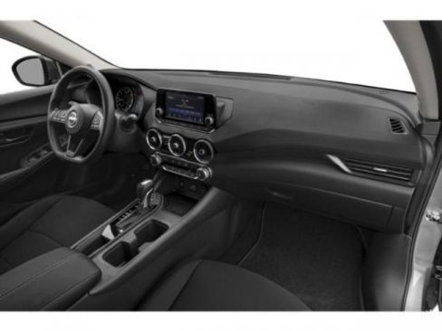 Used 2025 Nissan Sentra S image 18