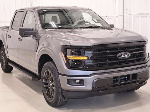 New 2026 Ford F150 XLT w/ Equipment Group 302A MID AWD/4WD image 3