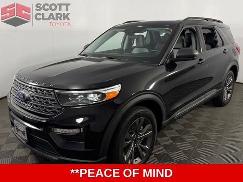 Used 2021 Ford Explorer XLT w/ Equipment Group 202A AWD/4WD image 3