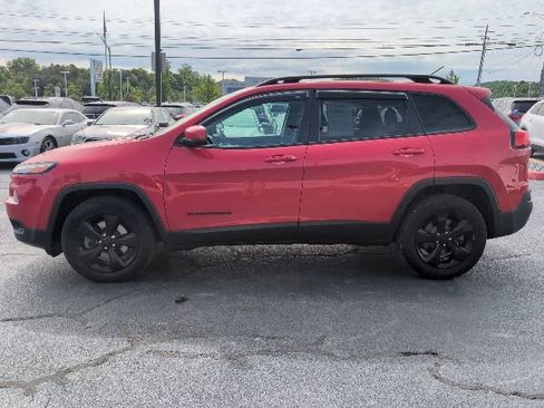 Used 2017 Jeep Cherokee High Altitude AWD/4WD image 5