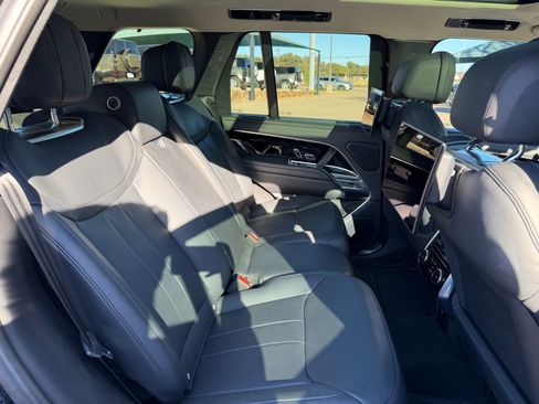 Certified 2023 Land Rover Range Rover Autobiography image 16