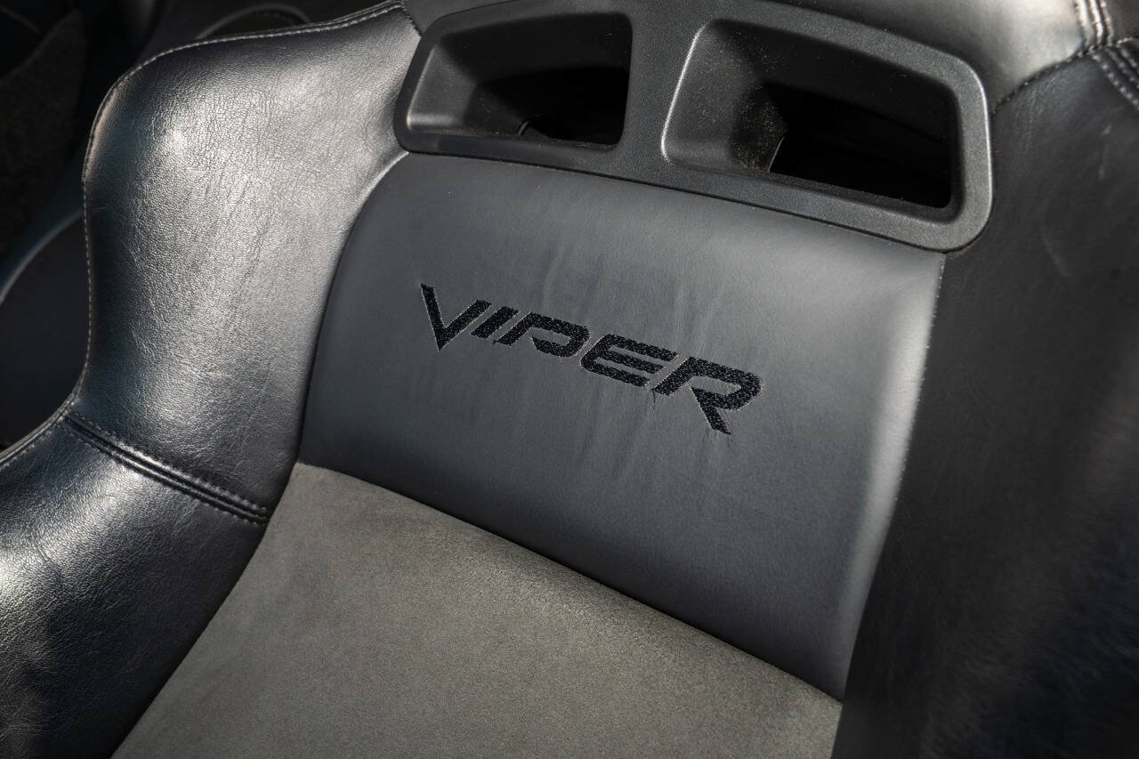 Used 2006 Dodge Viper SRT-10 RWD image 39