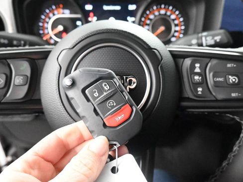 New 2026 Jeep Gladiator Sport image 35