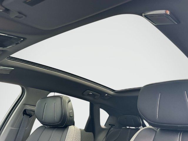 New 2027 Cadillac Optiq Sport w/ LPO, Floor Liner Package AWD/4WD image 9