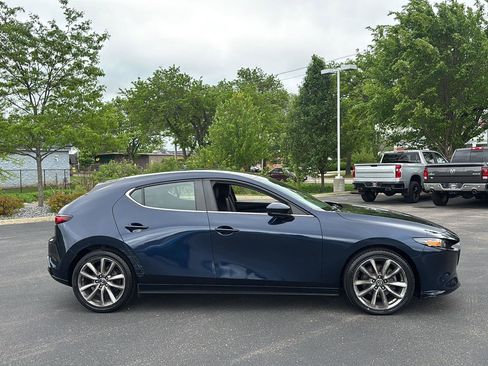 Used 2019 MAZDA MAZDA3 AWD Hatchback image 11
