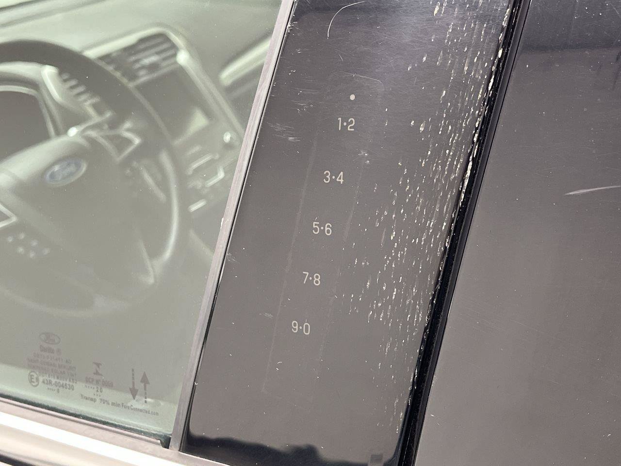 Used 2020 Ford Fusion SE FWD image 6