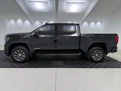 Used 2025 GMC Sierra 1500 AT4 AWD/4WD image 4