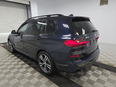 Used 2021 BMW X7 xDrive40i w/ M Sport Package AWD/4WD image 4