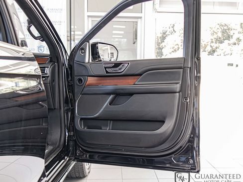 Used 2021 Lincoln Navigator L Reserve AWD/4WD image 42