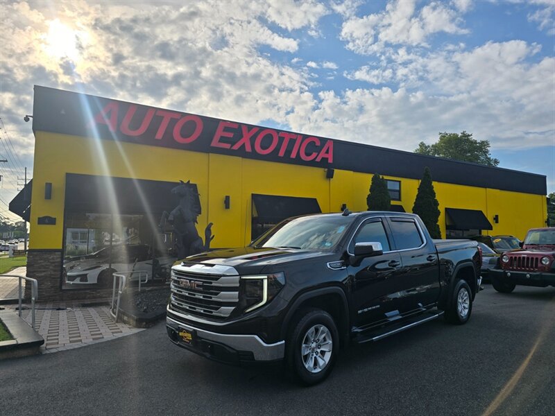 Used 2022 GMC Sierra 1500 SLE AWD/4WD image 1
