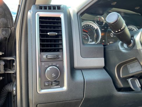 Used 2016 RAM 1500 Big Horn AWD/4WD image 26